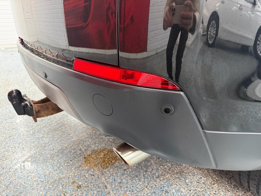 Used Land Rover Discovery Sport 2016 for sale - 76776652: Photo 9