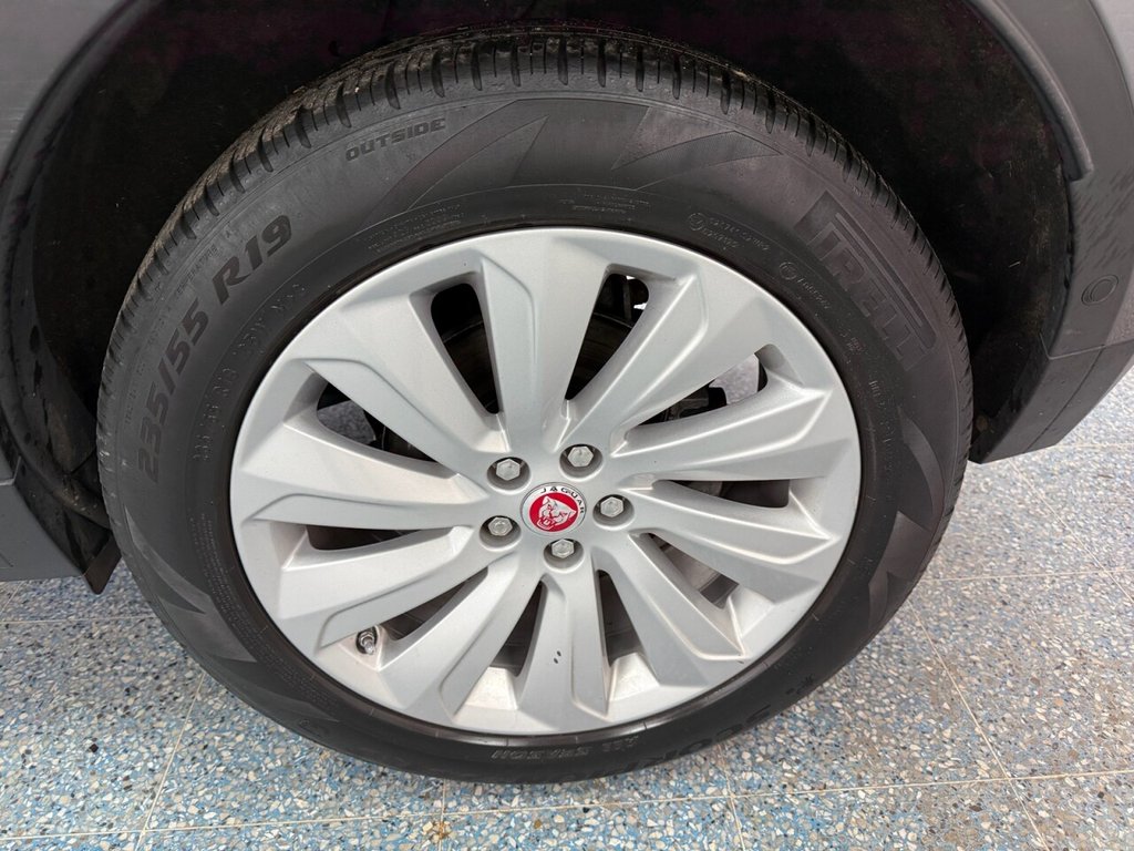 Used Jaguar E-Pace 2019 for sale - 76776696: Photo 12