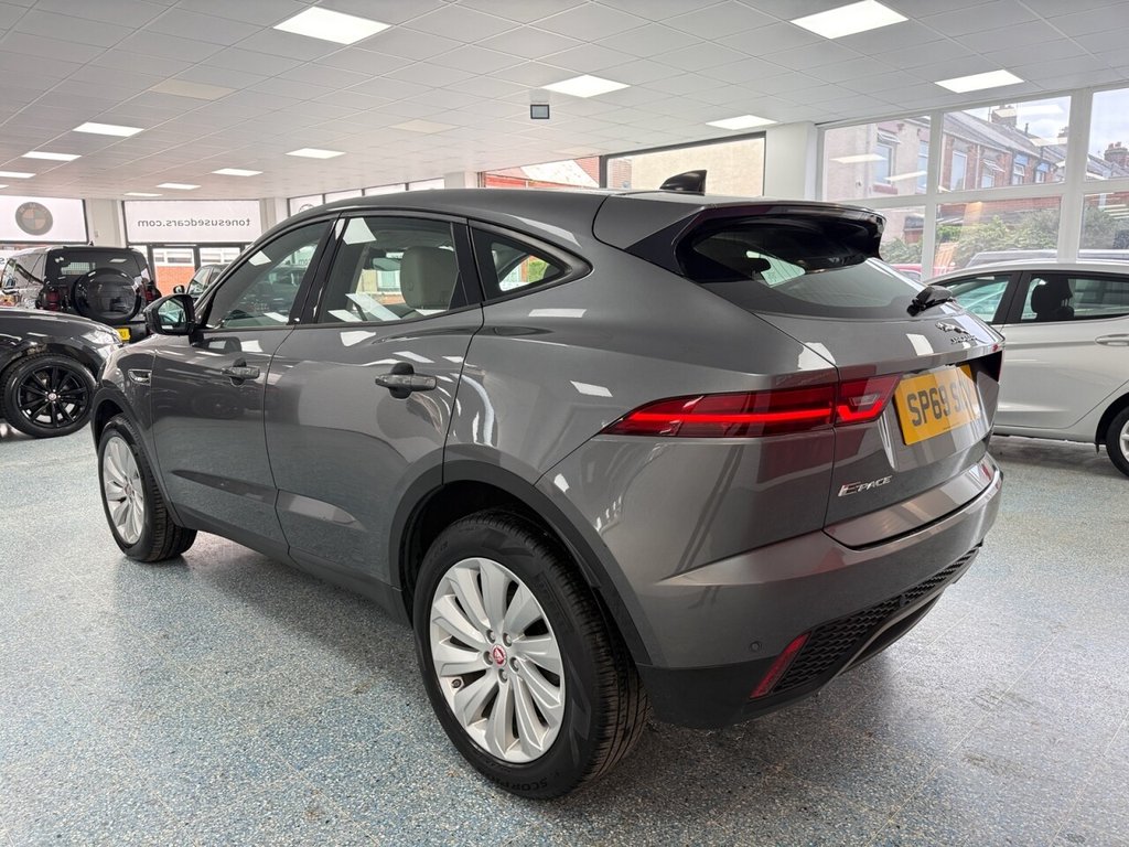Used Jaguar E-Pace 2019 for sale - 76776696: Photo 13