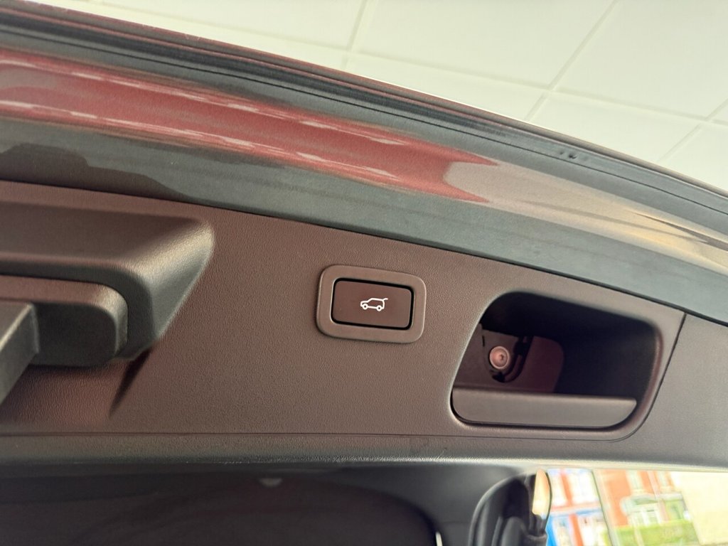 Used Jaguar E-Pace 2019 for sale - 76776696: Photo 17