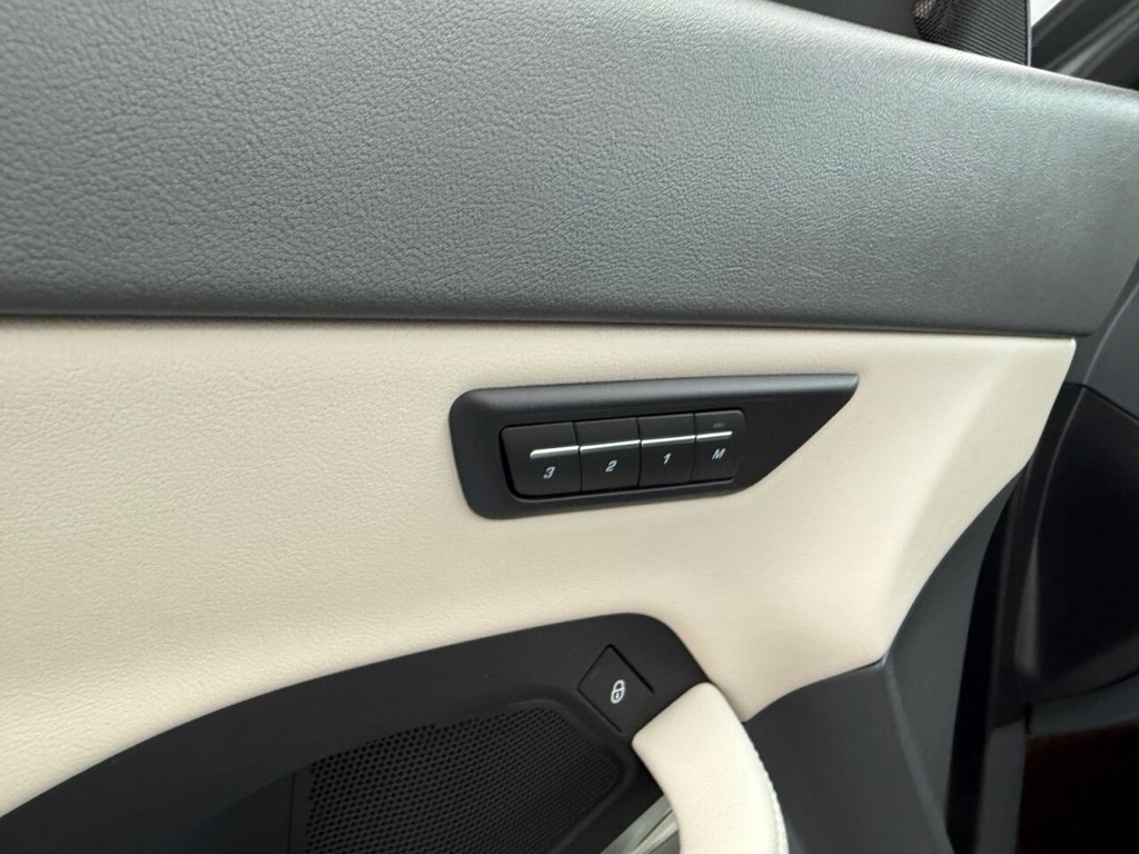 Used Jaguar E-Pace 2019 for sale - 76776696: Photo 19