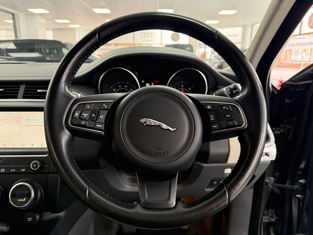 Used Jaguar E-Pace 2019 for sale - 76776696: Photo 32