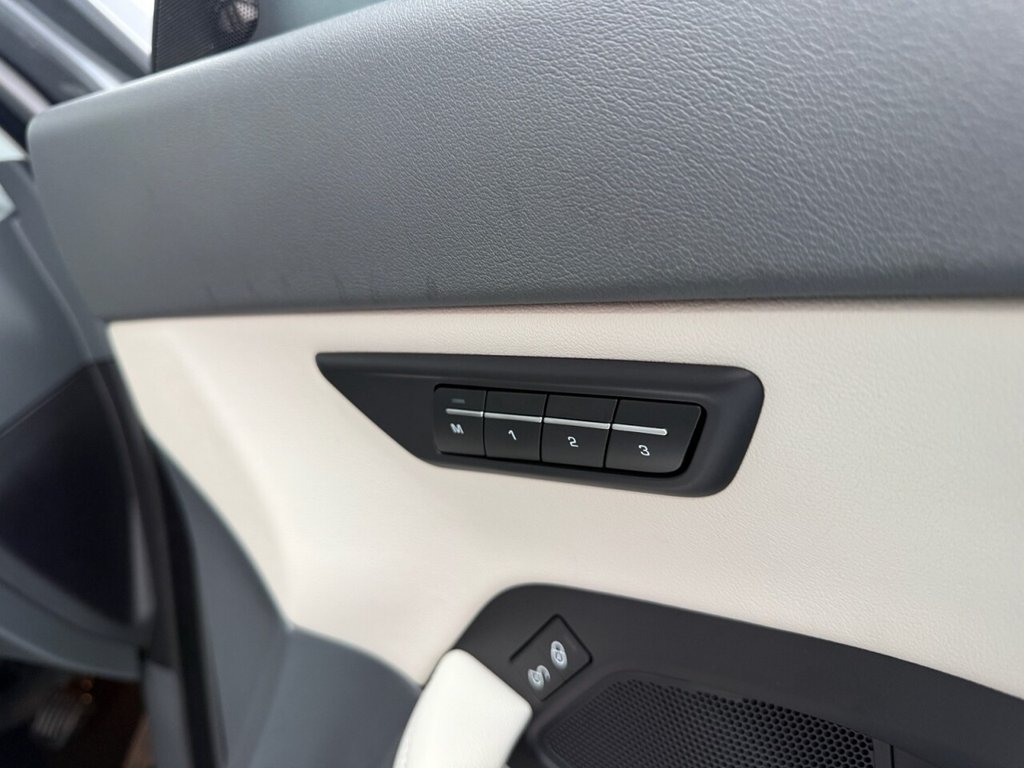 Used Jaguar E-Pace 2019 for sale - 76776696: Photo 33