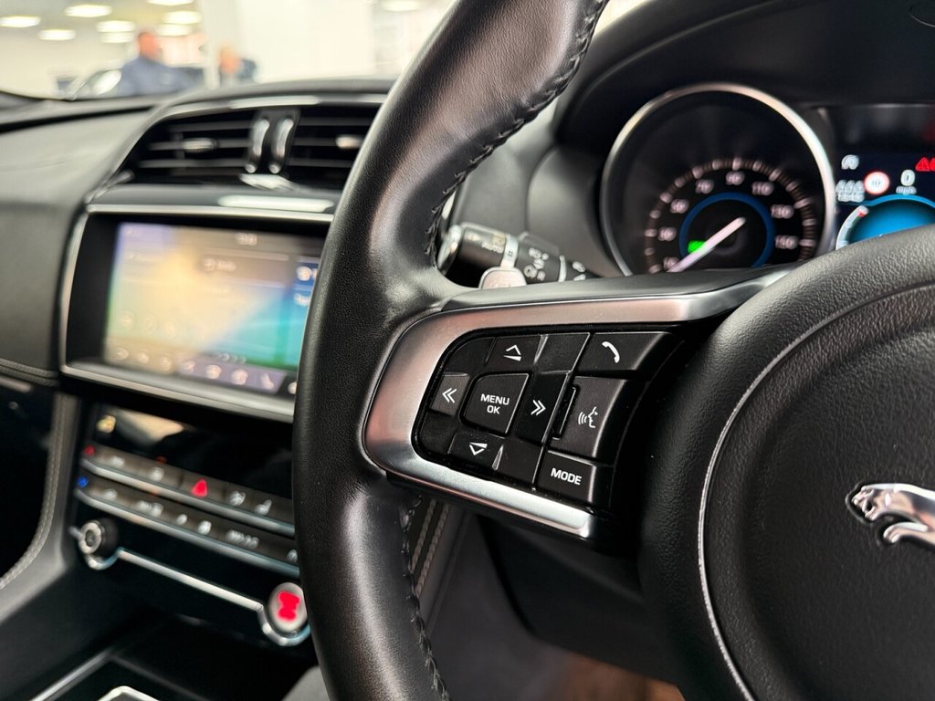 Used Jaguar F-Pace 2019 for sale - 76776581: Photo 37
