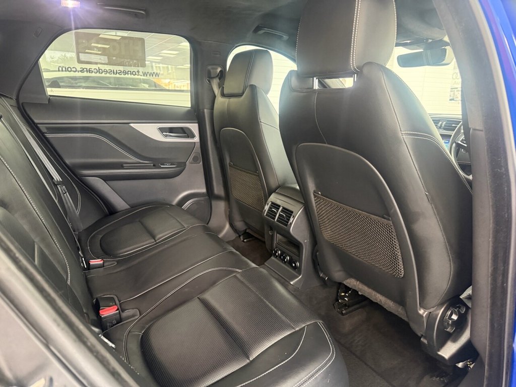 Used Jaguar F-Pace 2019 for sale - 76776581: Photo 4