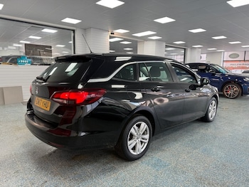 Used Vauxhall Astra 2017 for sale - 77655214: Photo