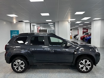 Used Dacia Duster 2023 for sale - 76776722: Photo