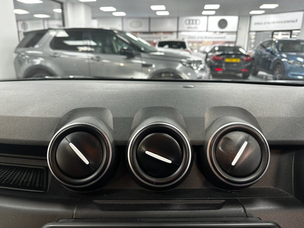 Used Dacia Duster 2023 for sale - 76776722: Photo 40