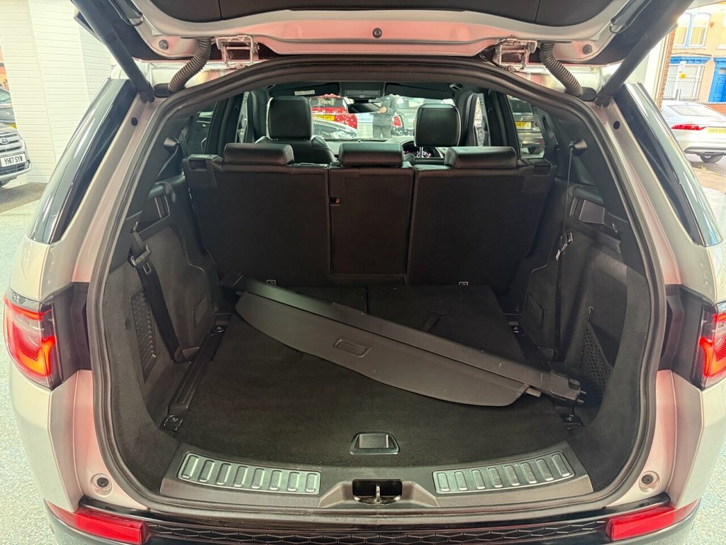 Used Land Rover Discovery Sport 2020 for sale - 76776672: Photo 12