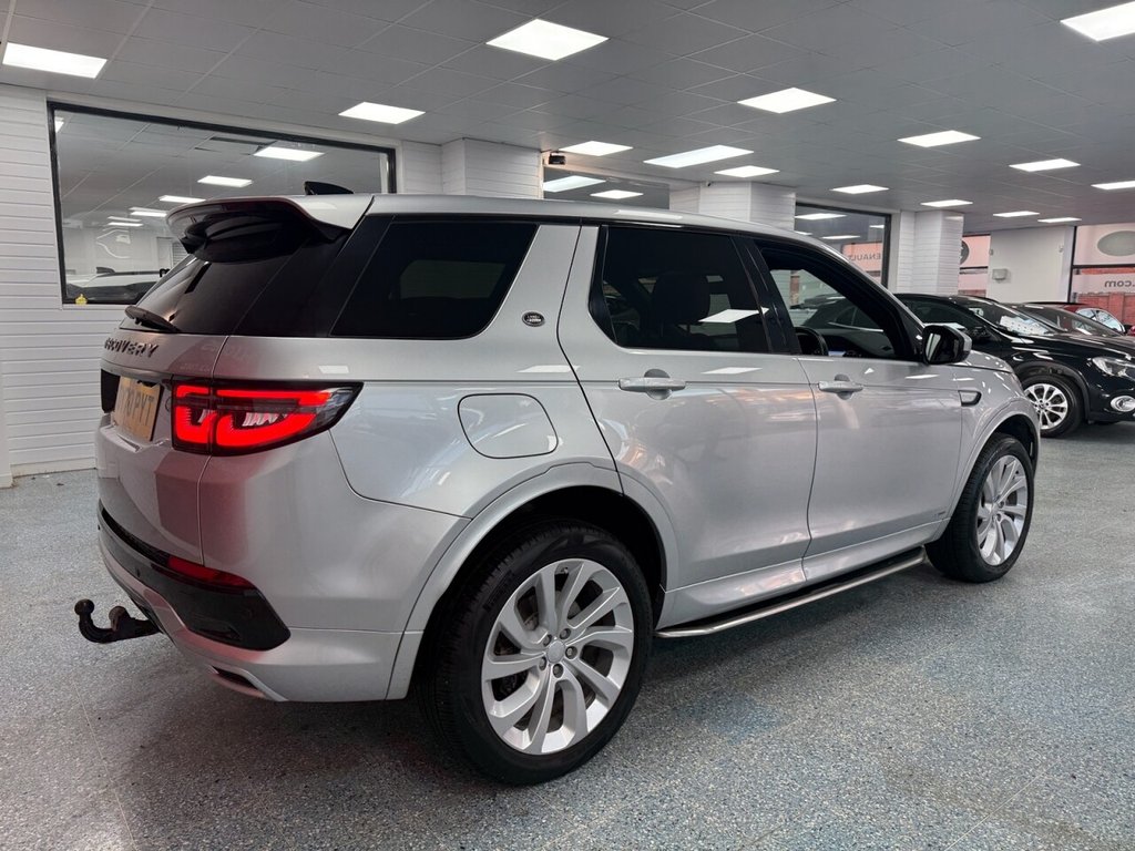 Used Land Rover Discovery Sport 2020 for sale - 76776672: Photo 2