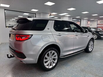 Used Land Rover Discovery Sport 2020 for sale - 76776672: Photo