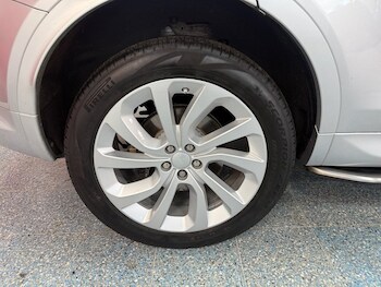 Used Land Rover Discovery Sport 2020 for sale - 76776672: Photo