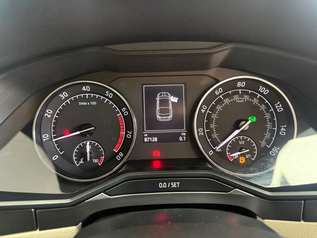 Used Skoda Superb 2017 for sale - 77981553: Photo 30