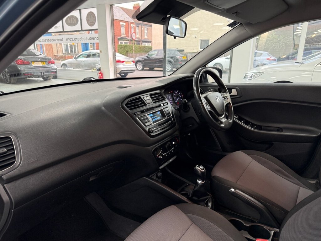 Used Hyundai i20 2018 for sale - 76776685: Photo 14