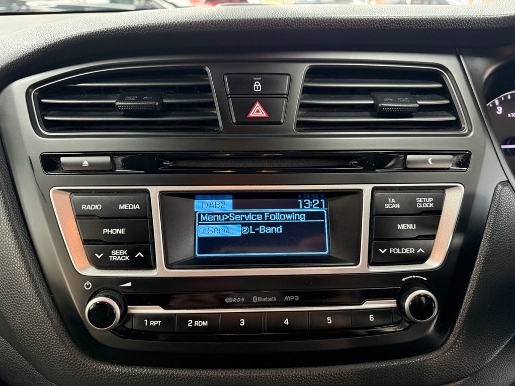 Used Hyundai i20 2018 for sale - 76776685: Photo 34