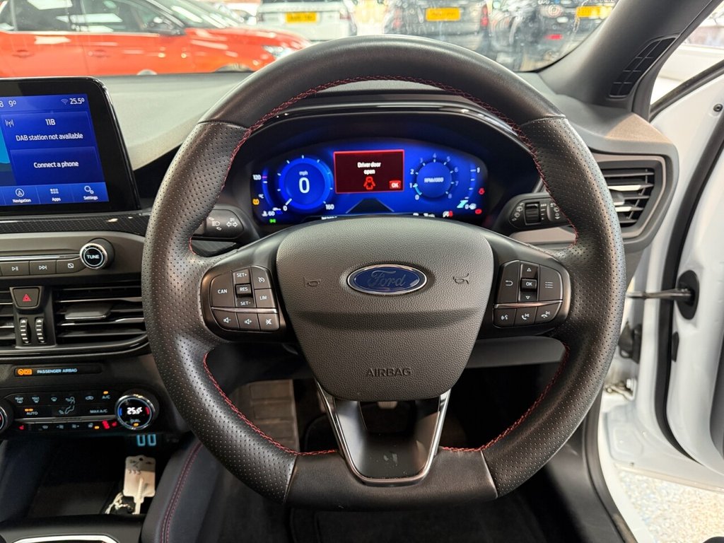 Used Ford Focus 2022 for sale - 76776662: Photo 29