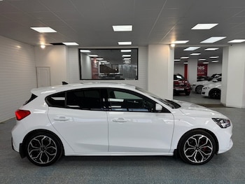 Used Ford Focus 2022 for sale - 76776662: Photo