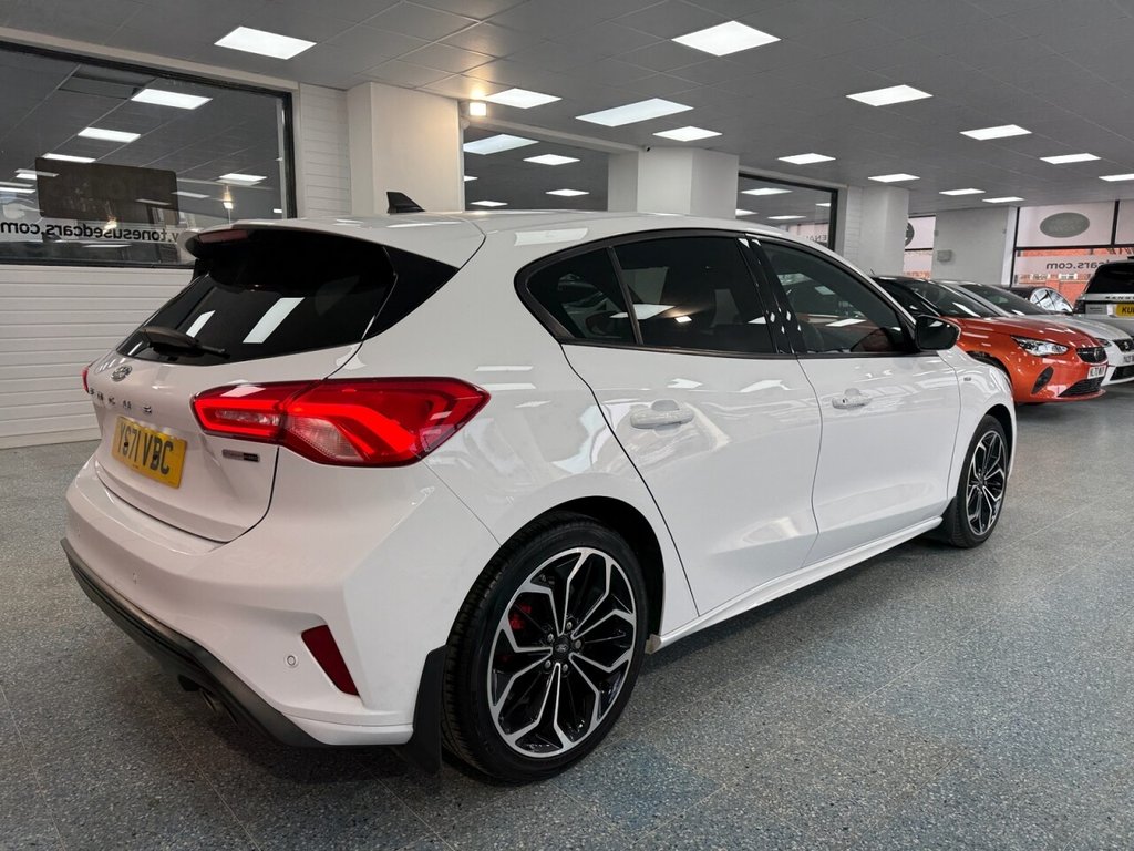 Used Ford Focus 2022 for sale - 76776662: Photo 3