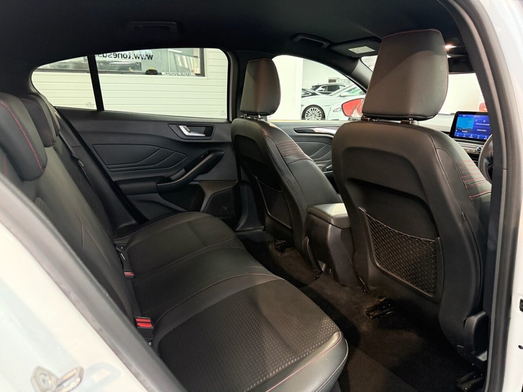 Used Ford Focus 2022 for sale - 76776662: Photo 4