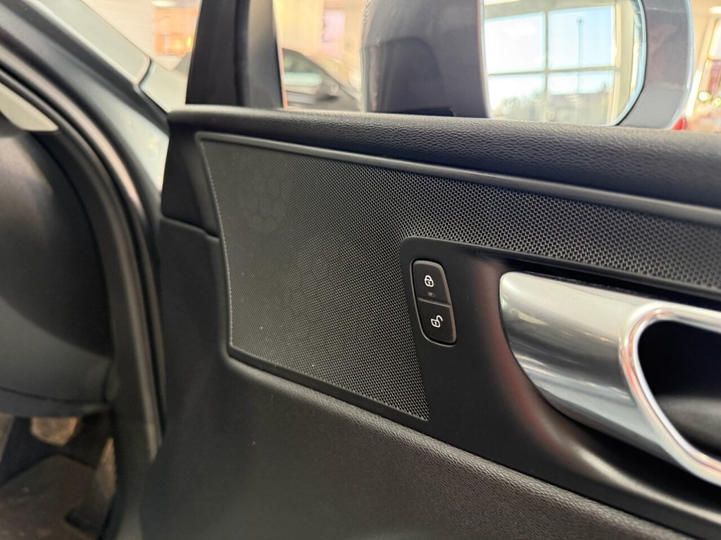 Used Volvo XC60 2018 for sale - 76797857: Photo 27