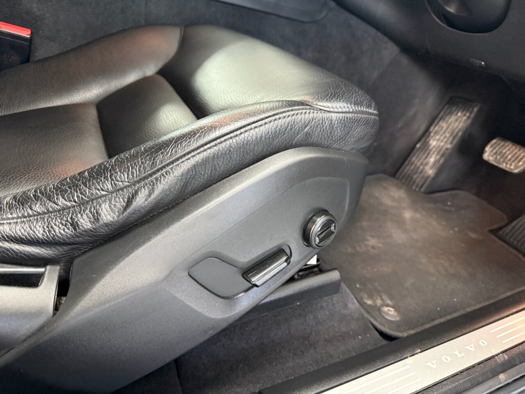 Used Volvo XC60 2018 for sale - 76797857: Photo 30