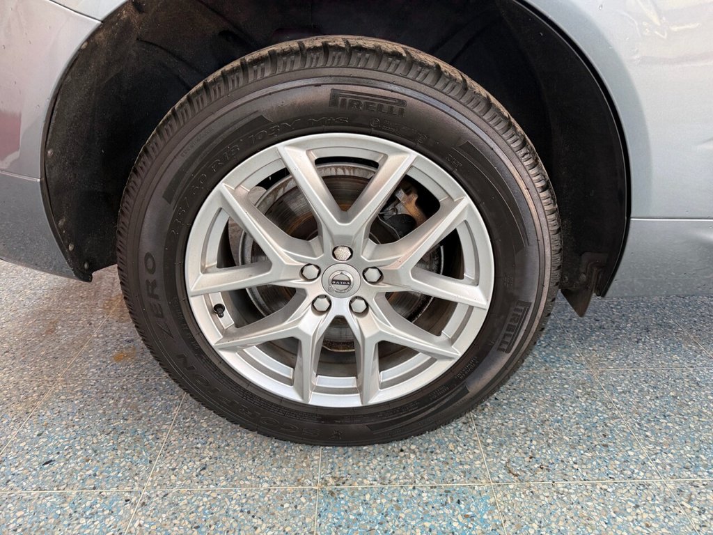 Used Volvo XC60 2018 for sale - 76797857: Photo 4