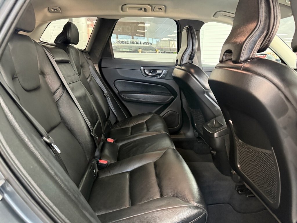 Used Volvo XC60 2018 for sale - 76797857: Photo 6