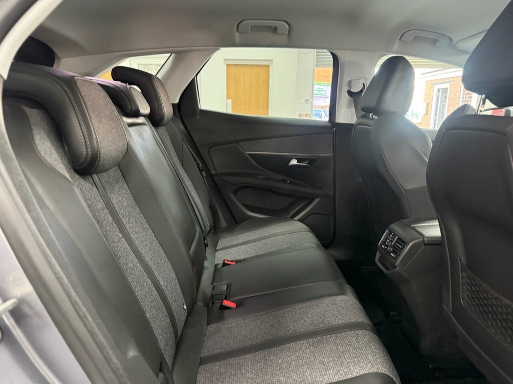 Used Peugeot 3008 2020 for sale - 77748876: Photo 7