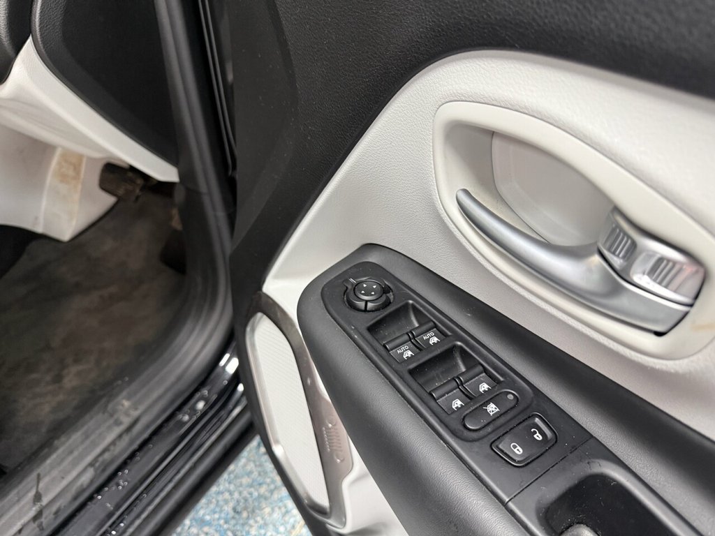 Used Jeep Renegade 2019 for sale - 77464241: Photo 24