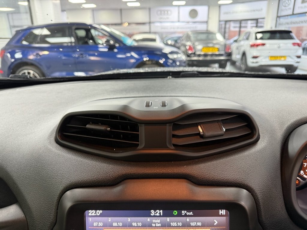 Used Jeep Renegade 2019 for sale - 77464241: Photo 30