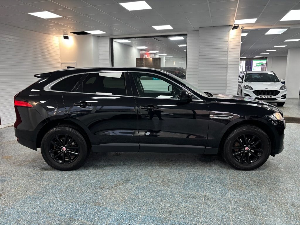 Used Jaguar F-Pace 2017 for sale - 77287644: Photo 4