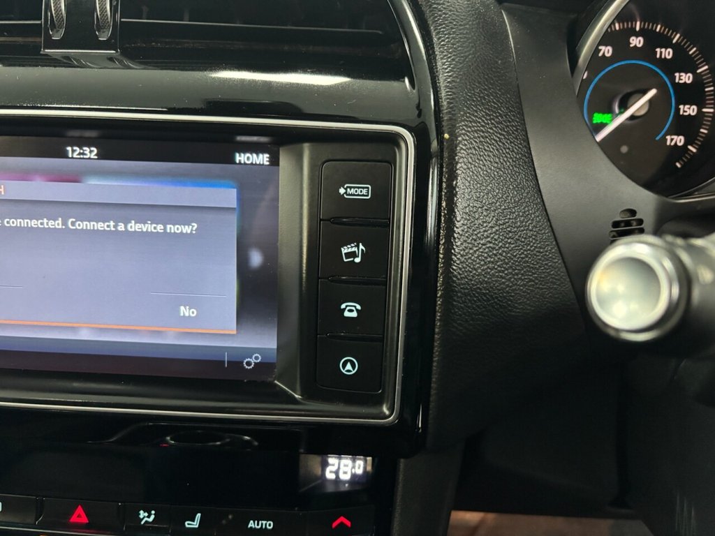 Used Jaguar F-Pace 2017 for sale - 77287644: Photo 41