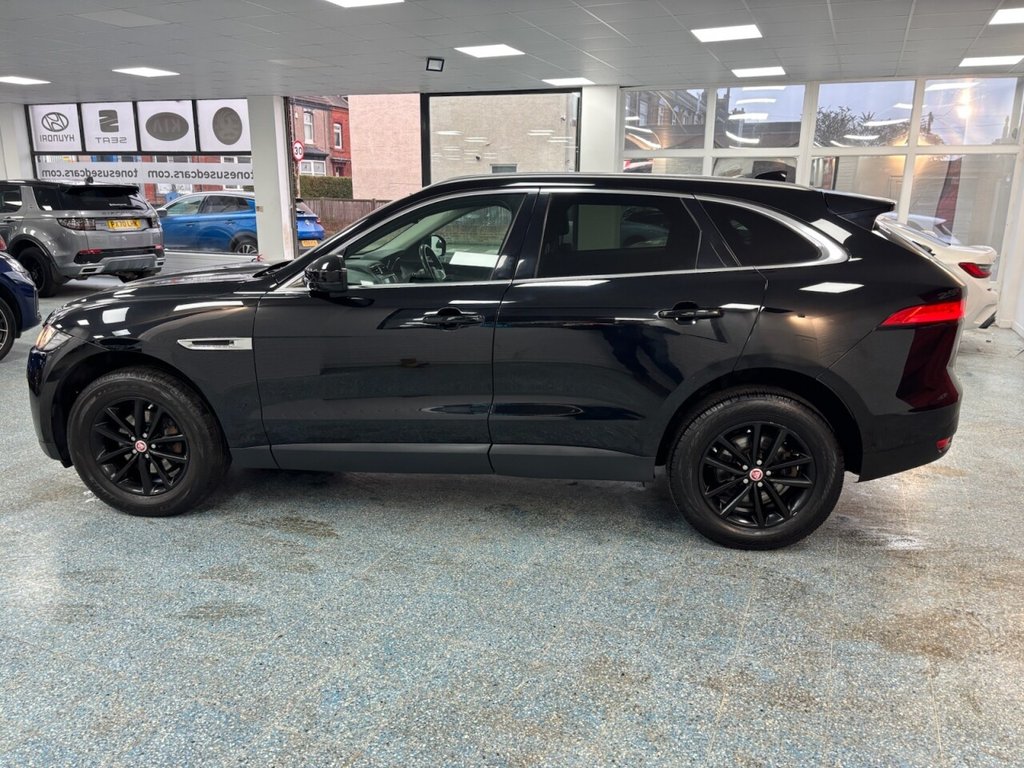 Used Jaguar F-Pace 2017 for sale - 77287644: Photo 8