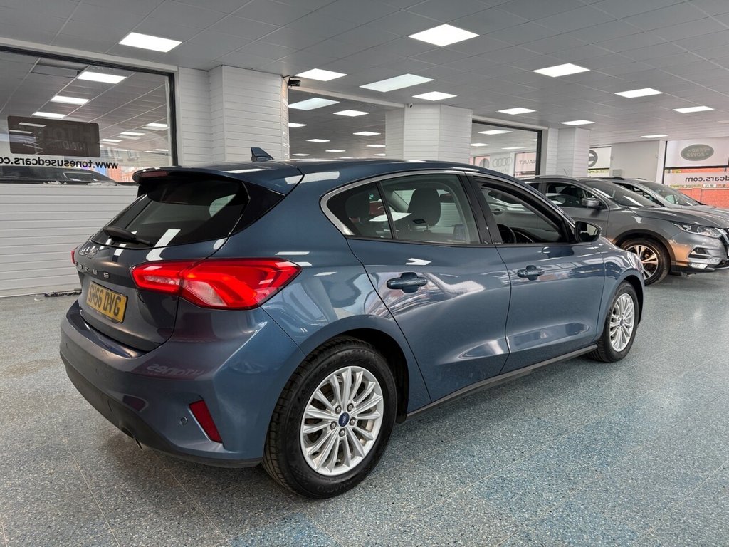 Used Ford Focus 2018 for sale - 76776559: Photo 2