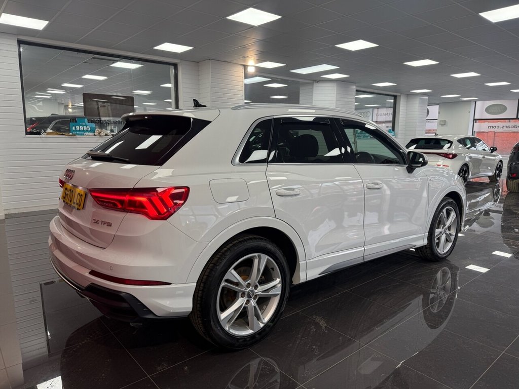 Used Audi Q3 2020 for sale - 77850327: Photo 2