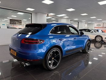 Used Porsche Macan 2017 for sale - 79142260: Photo