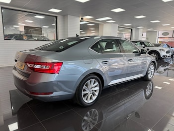 Used Skoda Superb 2018 for sale - 78474794: Photo