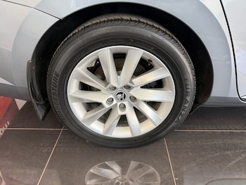 Used Skoda Superb 2018 for sale - 78474794: Photo