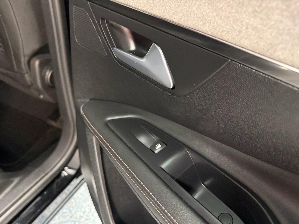 Used Peugeot 3008 2021 for sale - 77369923: Photo 6