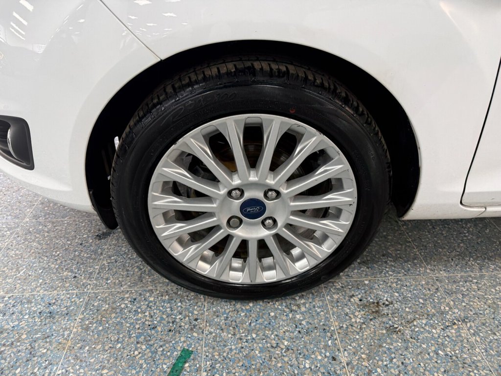 Used Ford Fiesta 2015 for sale - 77609052: Photo 16