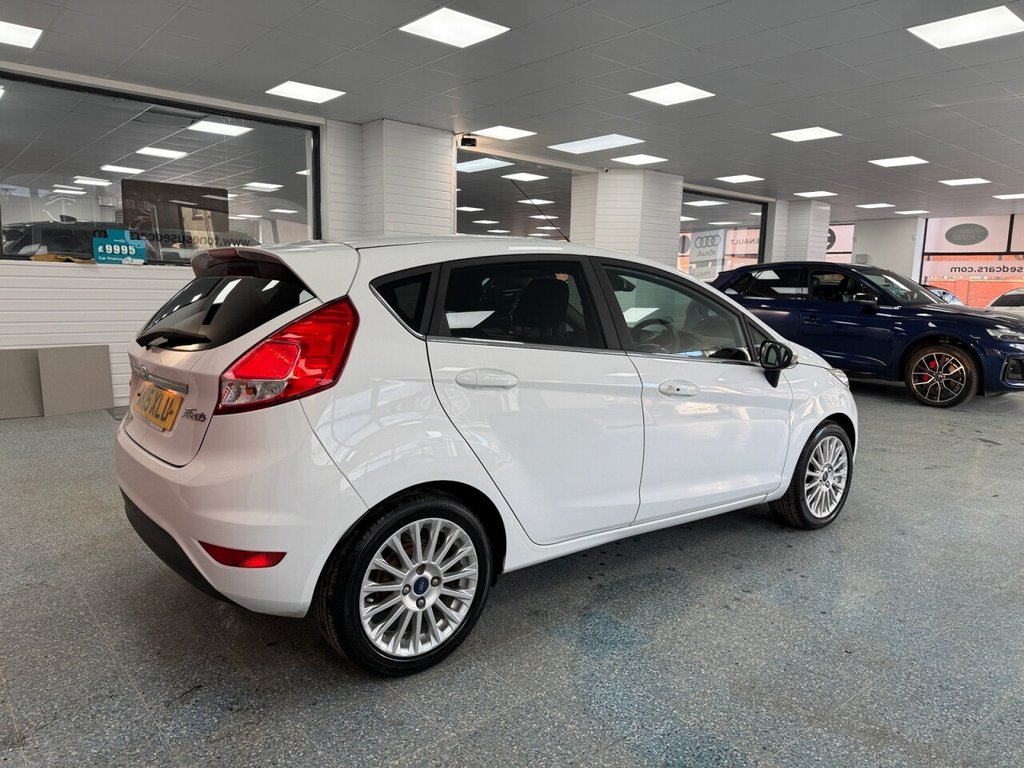 Used Ford Fiesta 2015 for sale - 77609052: Photo 2