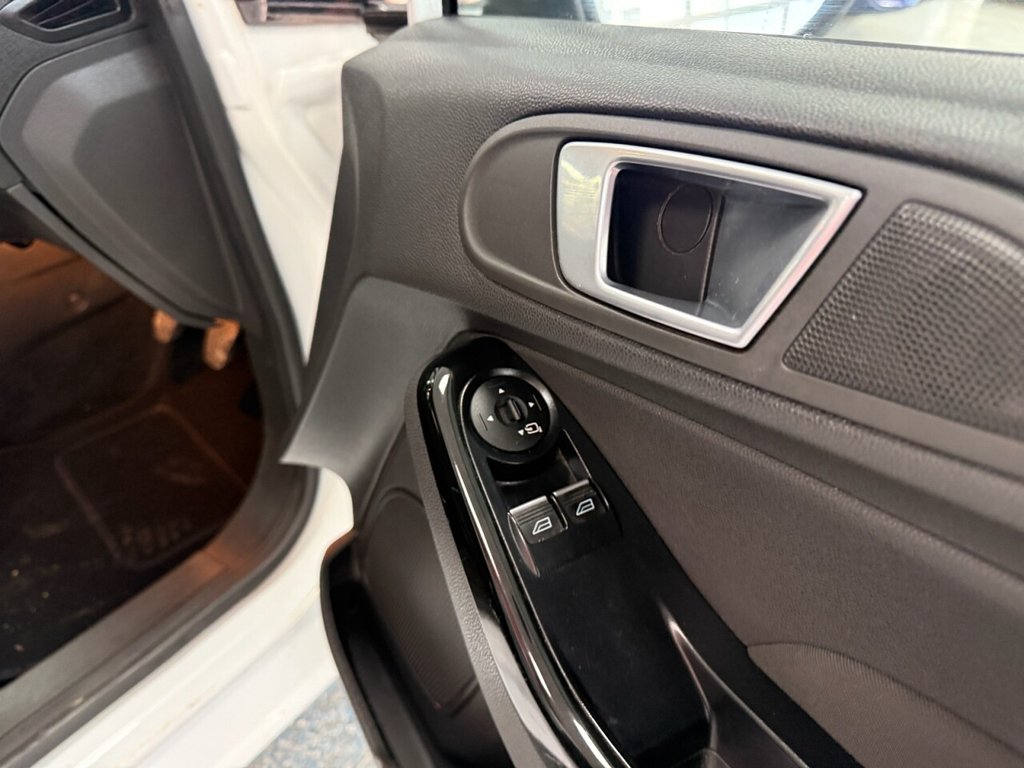 Used Ford Fiesta 2015 for sale - 77609052: Photo 23