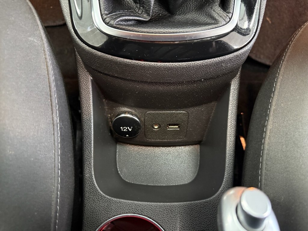 Used Ford Fiesta 2015 for sale - 77609052: Photo 40