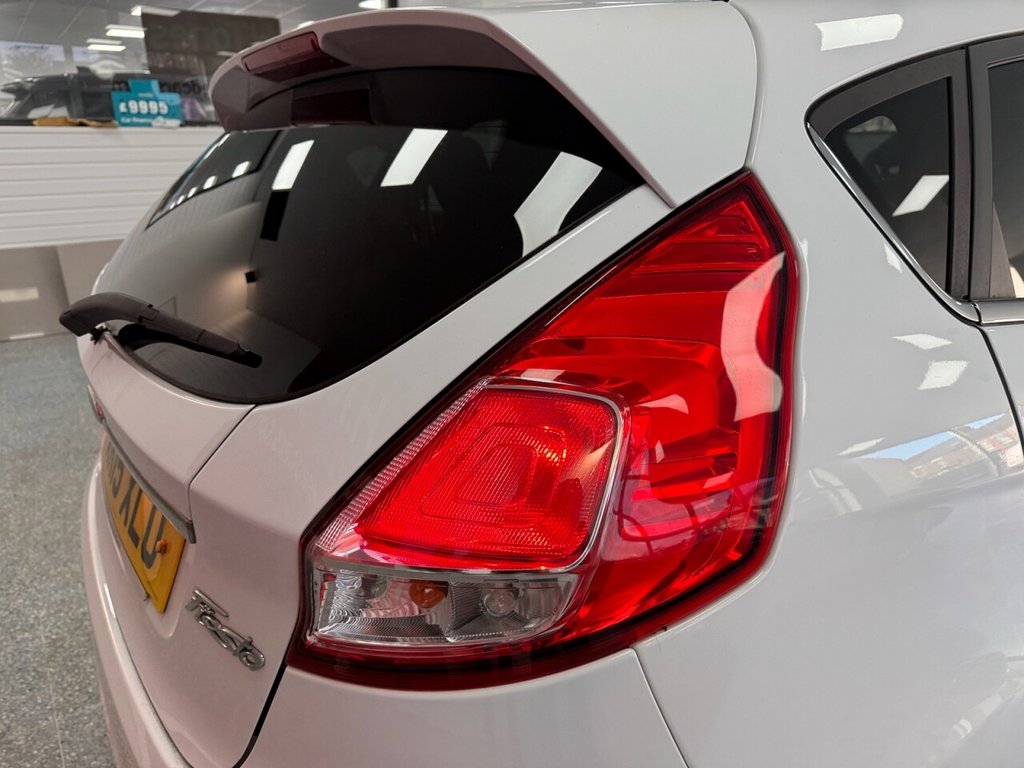 Used Ford Fiesta 2015 for sale - 77609052: Photo 6