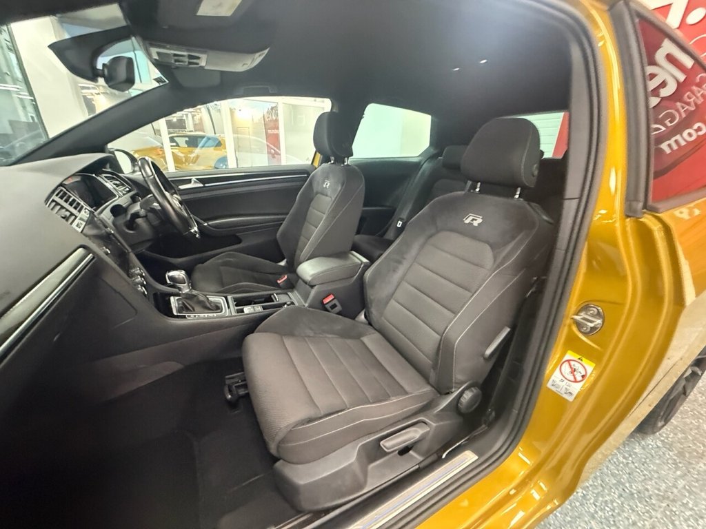 Used Volkswagen Golf 2018 for sale - 76776639: Photo 14