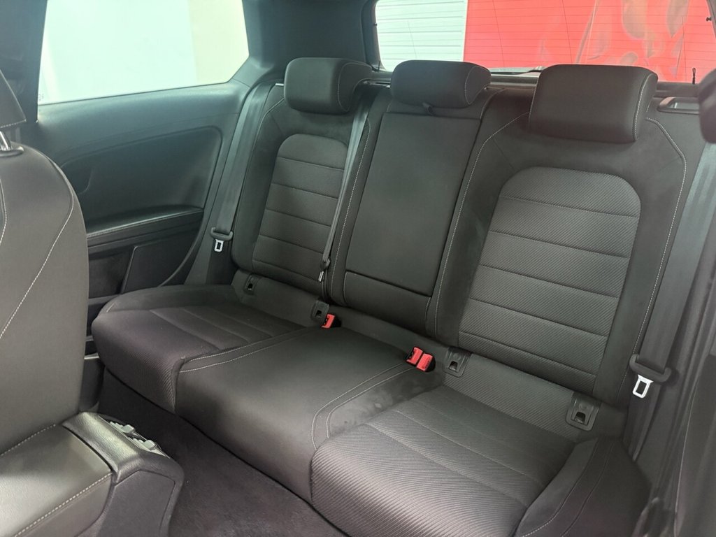 Used Volkswagen Golf 2018 for sale - 76776639: Photo 16