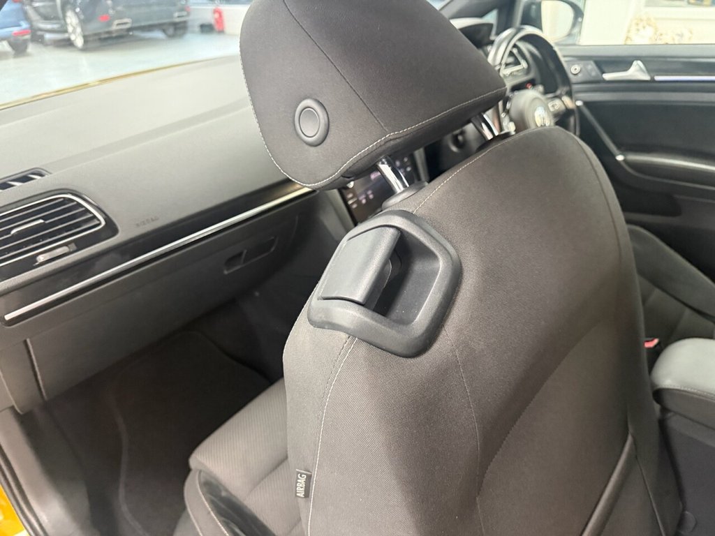 Used Volkswagen Golf 2018 for sale - 76776639: Photo 18