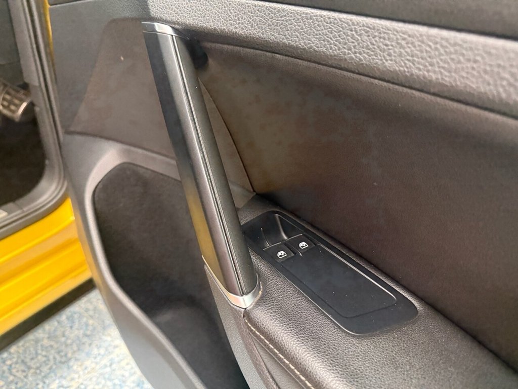 Used Volkswagen Golf 2018 for sale - 76776639: Photo 28