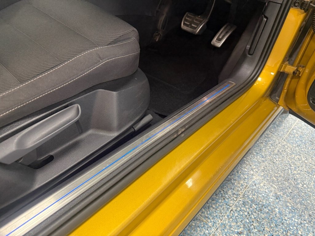 Used Volkswagen Golf 2018 for sale - 76776639: Photo 29