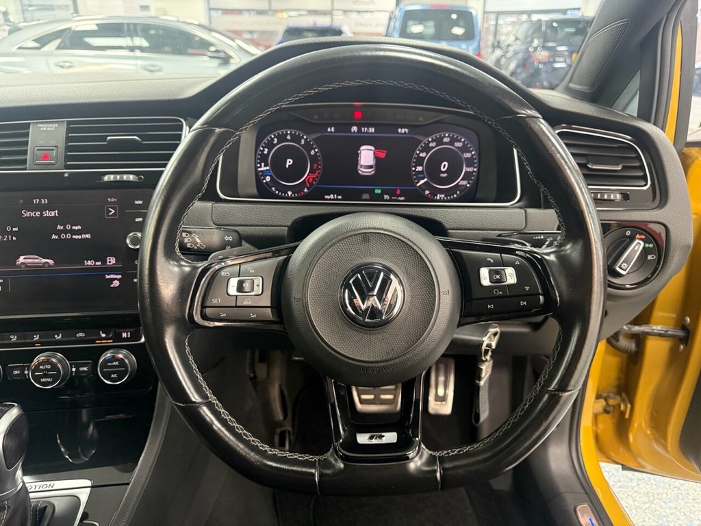 Used Volkswagen Golf 2018 for sale - 76776639: Photo 31